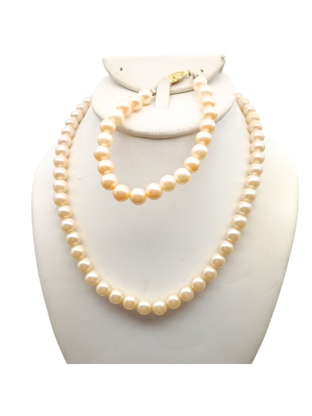 Vintage Faux Pearl Choker Necklace & Bracelet Set with Gold-Tone Clasps Creamy